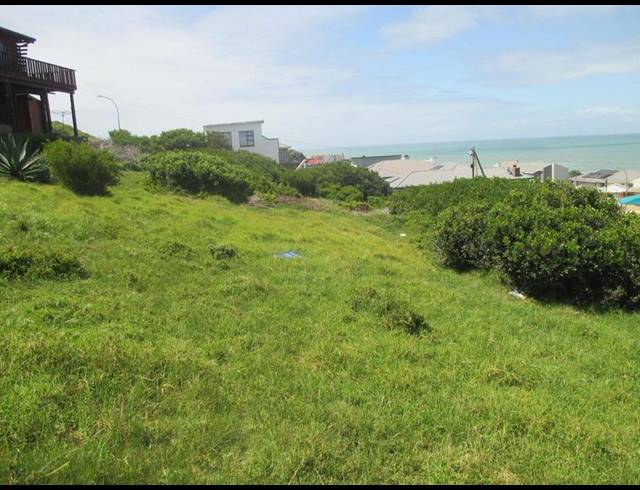LAND FOR SALE IN DANA BAY
